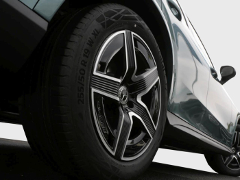 Mercedes-Benz GLC 220 d 4MATIC AMG MBUX Navi MBUX Totwinkel