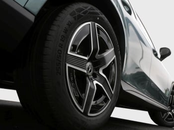 Mercedes-Benz GLC 220 d 4MATIC AMG Distronic AHK Panorama