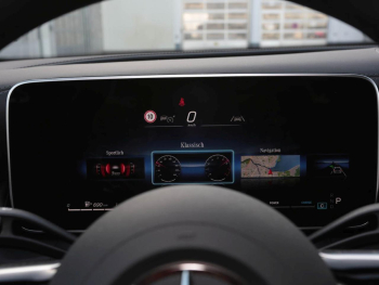 Mercedes-Benz GLC 220 d 4MATIC AMG Navi Panorama AHK Memory