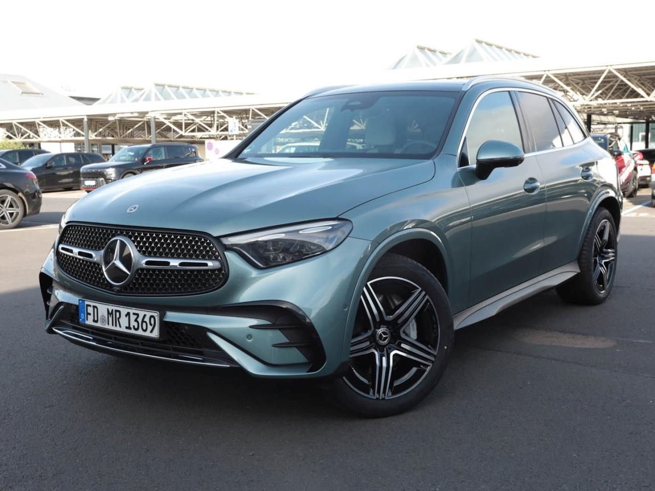 Mercedes-Benz GLC 220 d 4MATIC AMG Navi Panorama AHK Memory