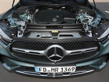 Mercedes-Benz GLC 220 d 4MATIC AMG Navi Panorama AHK Memory