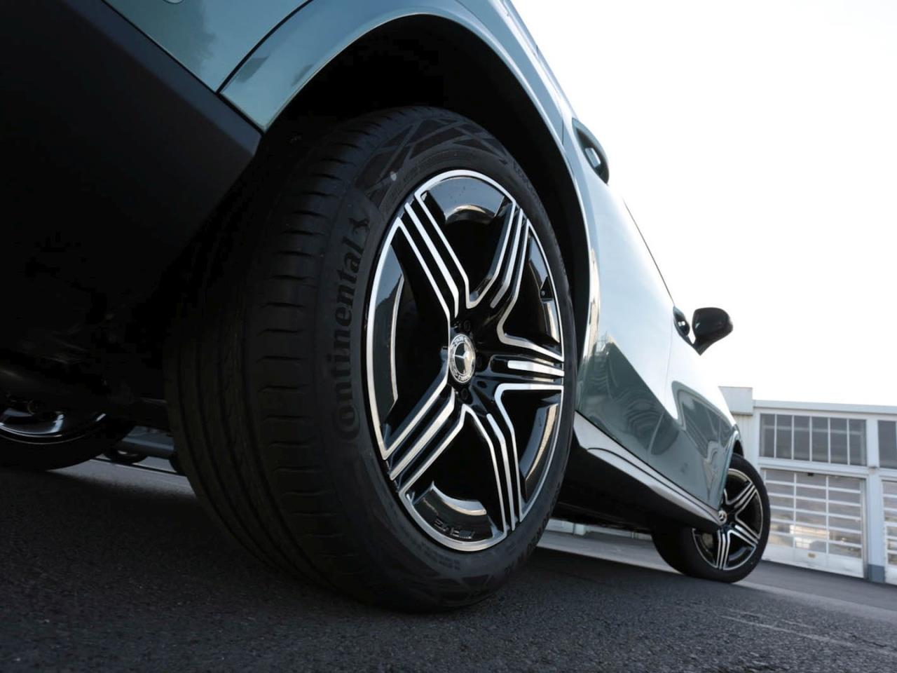 Mercedes-Benz GLC 220 d 4MATIC AMG Navi Panorama AHK Memory