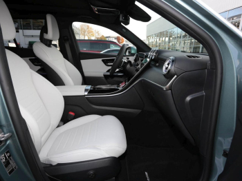 Mercedes-Benz GLC 220 d 4MATIC AMG Navi Panorama AHK Memory
