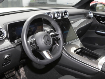 Mercedes-Benz GLC 300 4M AMG Night MBUX Navi Distronic Memory