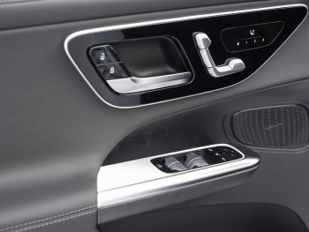 Mercedes-Benz GLC 300 d 4MATIC AMG Night Panorama Memory 360°