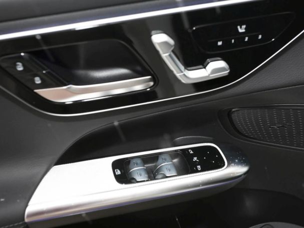 Mercedes-Benz GLC 300 d 4MATIC AMG Panorama 360° Distronic AHK