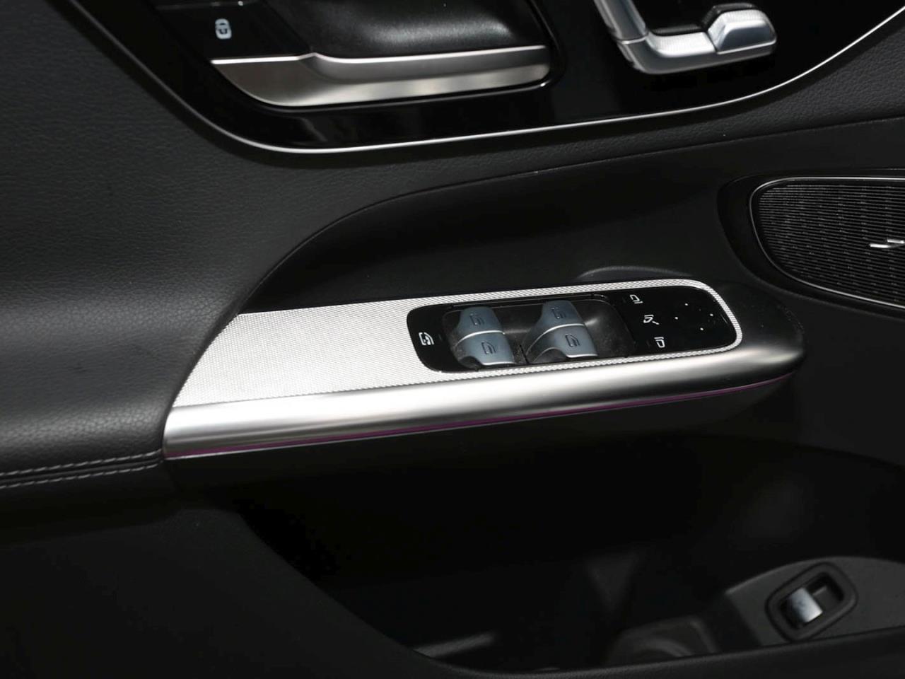 Mercedes-Benz GLC 300 de 4M AMG Night Panorama Memory AHK 360° Mercedes-Benz GLC 300 de 4M AMG Night Panorama Memory AHK 360°