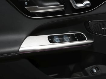 Mercedes-Benz GLC 300 de 4M AMG Night Panorama Memory AHK 360° Mercedes-Benz GLC 300 de 4M AMG Night Panorama Memory AHK 360°