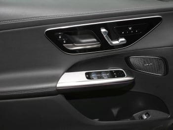 Mercedes-Benz GLC 300 de 4M AMG Night Panorama Memory AHK 360° Mercedes-Benz GLC 300 de 4M AMG Night Panorama Memory AHK 360°