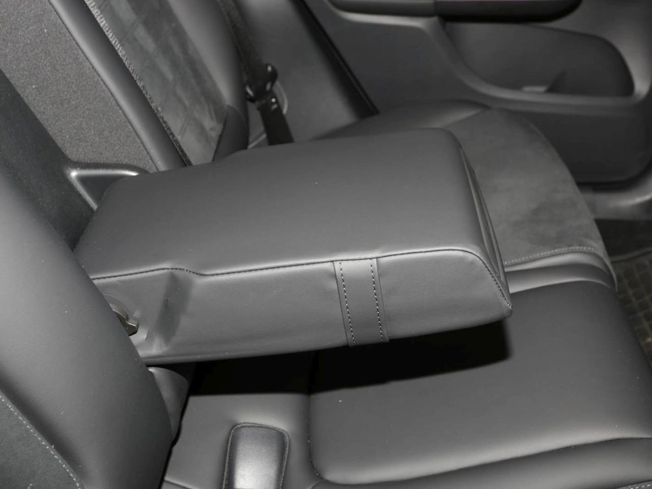 Mercedes-Benz GLC 300 de 4M AMG Night Panorama Memory AHK 360° Mercedes-Benz GLC 300 de 4M AMG Night Panorama Memory AHK 360°