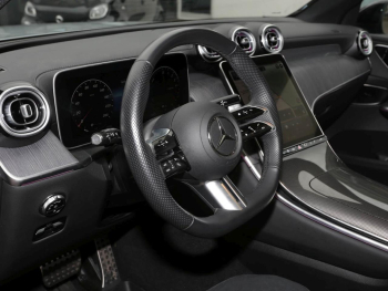 Mercedes-Benz GLC 300 de 4M AMG Night Panorama Memory AHK 360° Mercedes-Benz GLC 300 de 4M AMG Night Panorama Memory AHK 360°