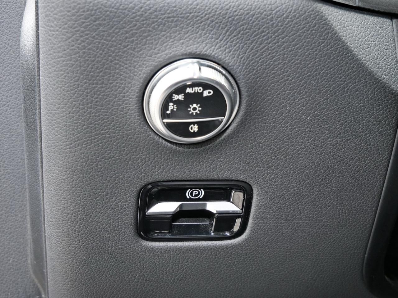 Mercedes-Benz GLC 300 de 4M AMG Night Panorama AHK 360° Memory