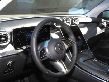 Mercedes-Benz GLC 300 de 4M Avantgarde Panorama AHK Memory