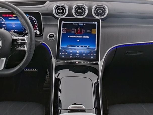 Mercedes-Benz GLC 300 de 4M AMG Night Panorama AHK HeadUp 360° Mercedes-Benz GLC 300 de 4M AMG Night Panorama AHK HeadUp 360°