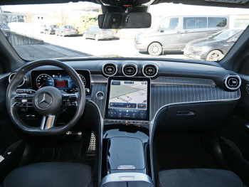 Mercedes-Benz GLC 300 e 4M AMG Navi Panorama Memory AHK 360°