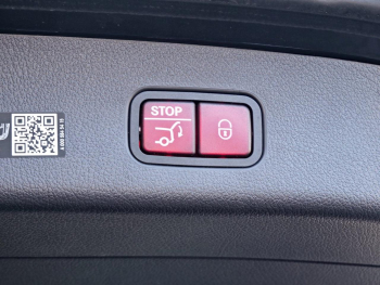 Mercedes-Benz GLC 300 e 4M AMG Navi Panorama Memory AHK 360°