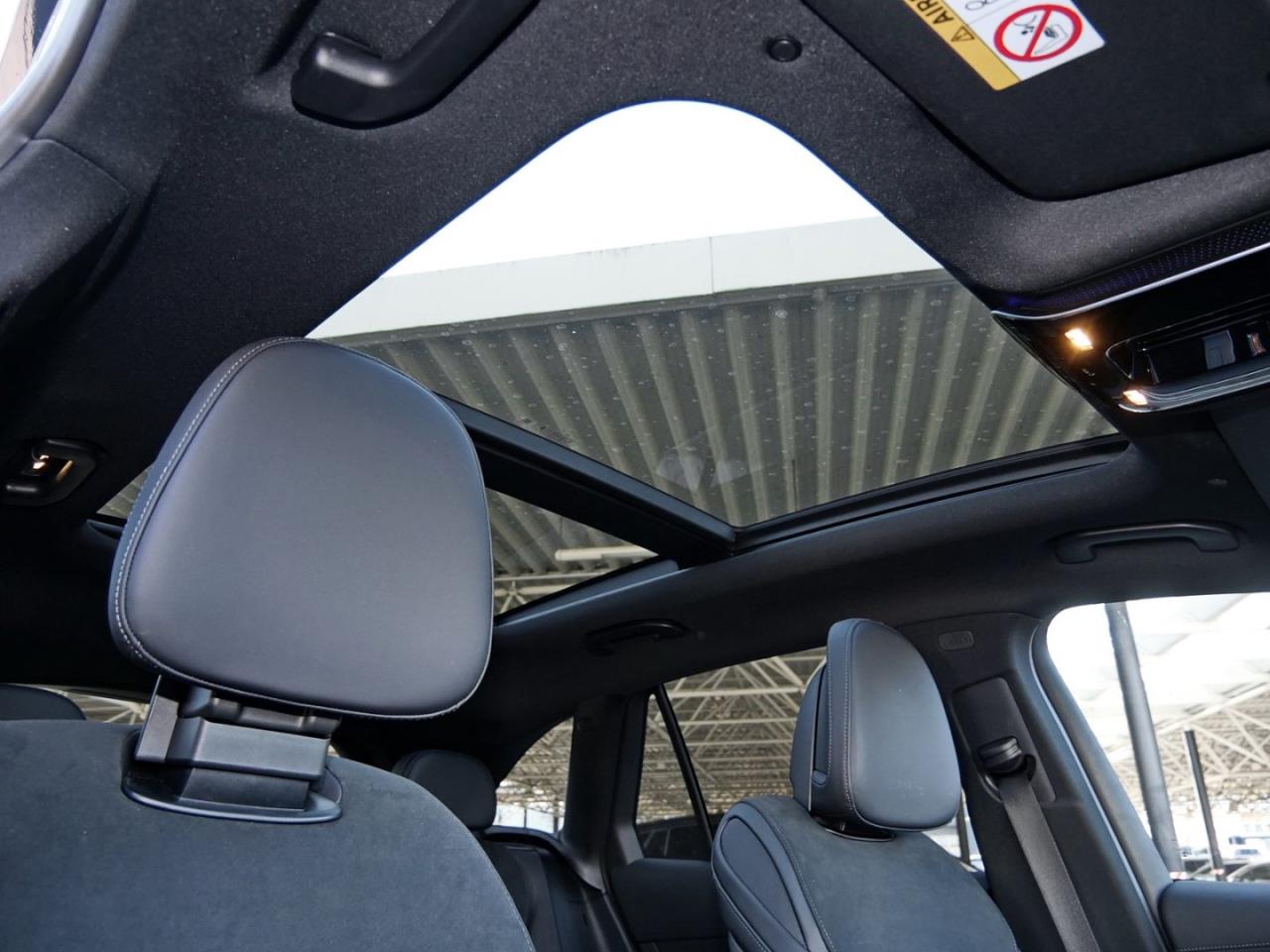 Mercedes-Benz GLC 300 e 4M AMG Navi Panorama Memory AHK 360°