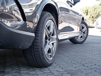 Mercedes-Benz GLC 300 e 4M AMG Navi Panorama Memory AHK 360°