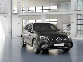 Mercedes-Benz GLC 300 e 4M AMG Navi Panorama Memory AHK 360°