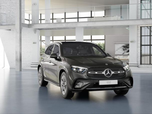 Mercedes-Benz GLC 300 e 4M AMG Navi Panorama Memory AHK 360°