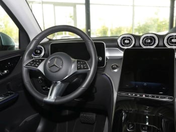 Mercedes-Benz GLC 300 e 4M Avantgarde Memory Kamera EasyP AHK