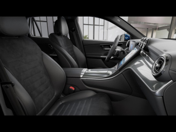 Mercedes-Benz GLC 300 e 4M AMG Burmester Panorama AHK 360° LED