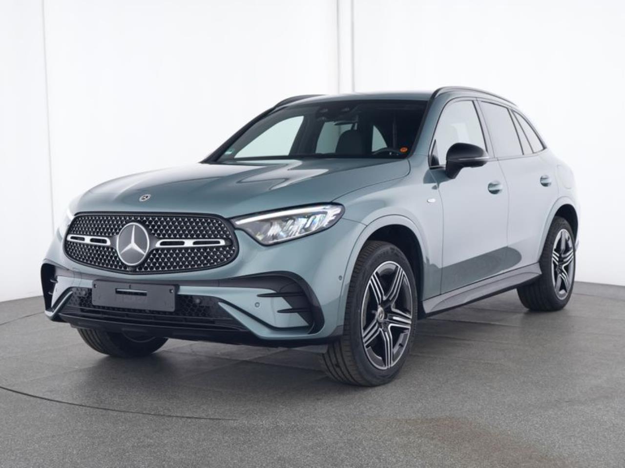 Mercedes-Benz GLC GLC 300 e 4M Geländewagen / SUV Verdesilber