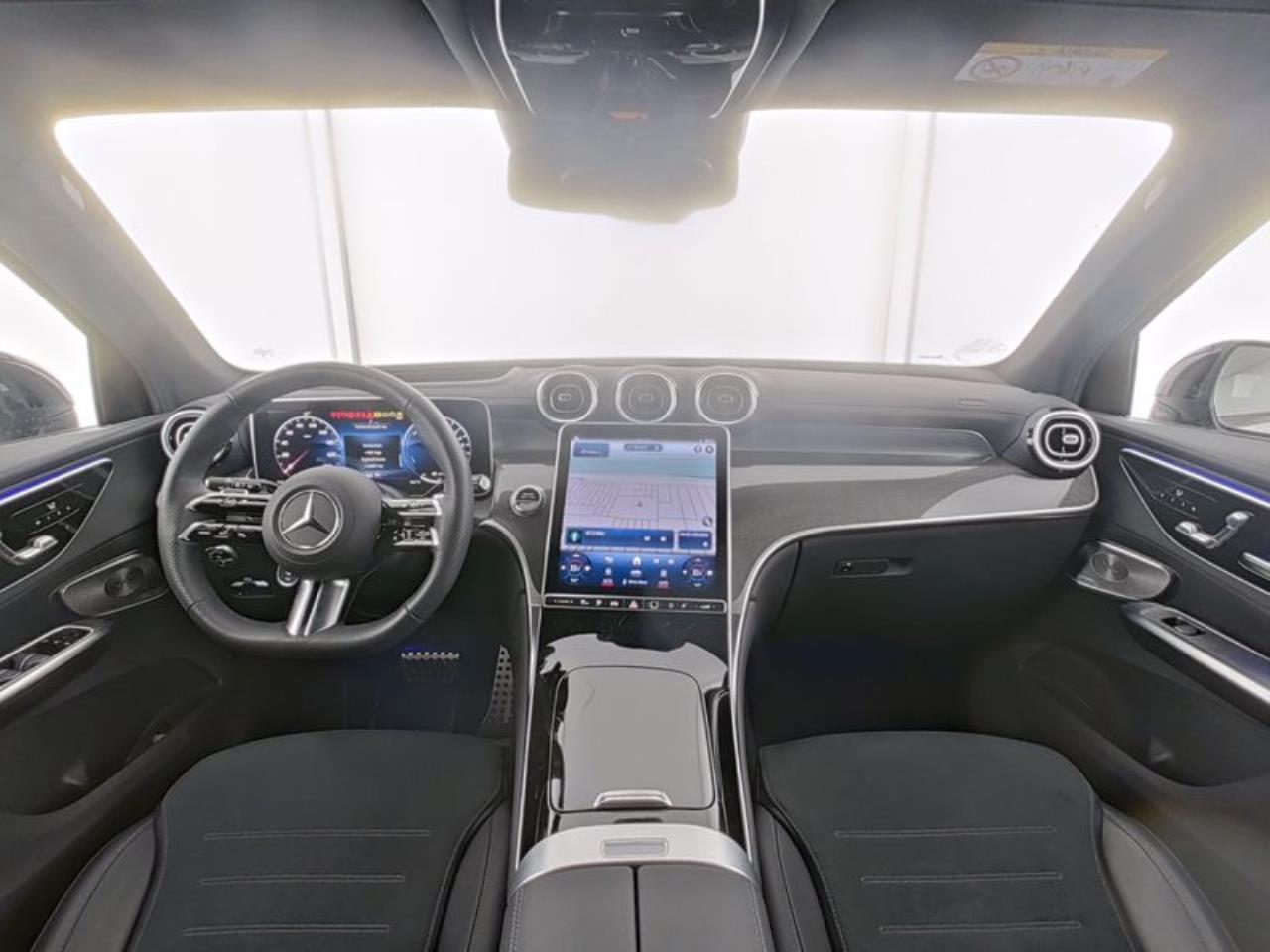 Mercedes-Benz GLC 400 e 4M AMG Night Panorama Distronic AHK