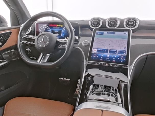 Mercedes-Benz GLC 400 e 4M AMG MBUX Navi 360° Panorama HUD AHK Mercedes-Benz GLC 400 e 4M AMG MBUX Navi 360° Panorama HUD AHK