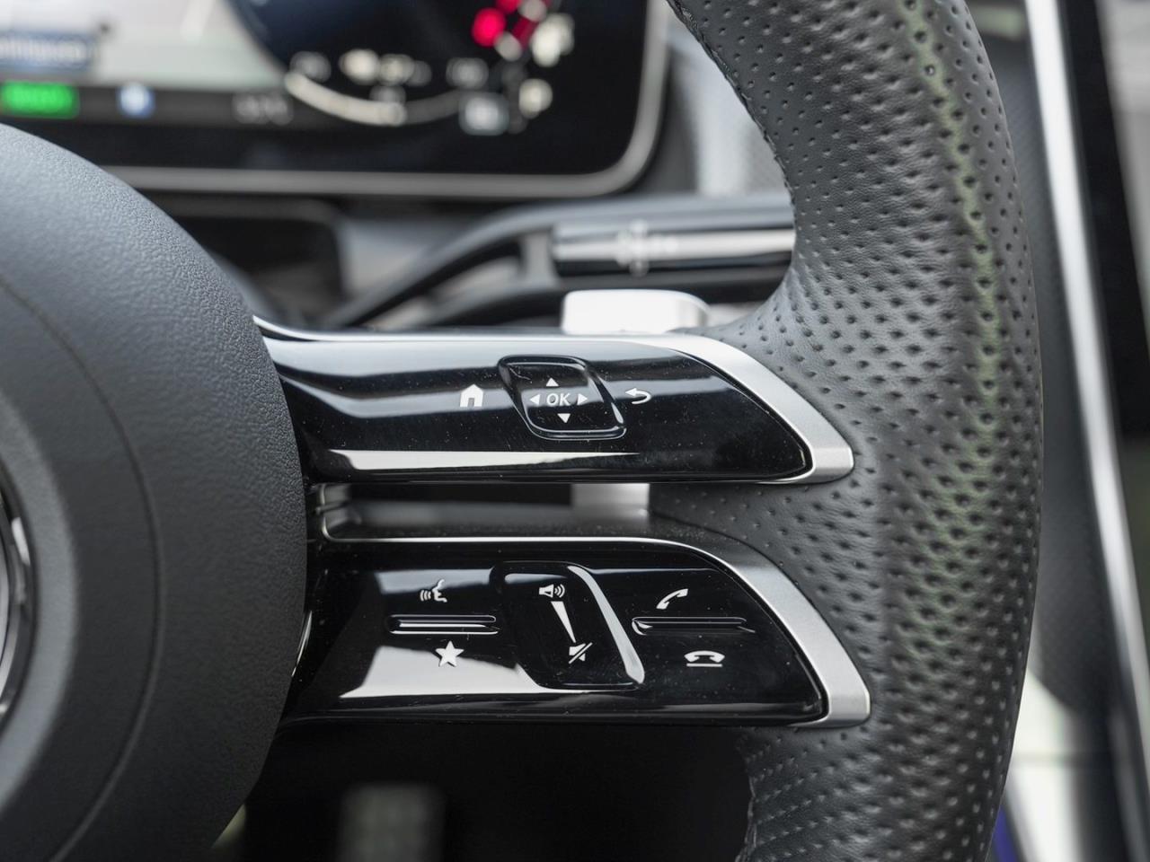 Mercedes-Benz GLC 400 e 4M AMG AHK Panorama Memory Burmester