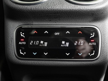 Mercedes-Benz GLC 63 AMG S E PERFORMANCE Night Panorama 360°