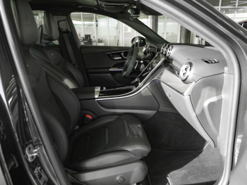 Mercedes-Benz GLC 63 AMG S E PERFORMANCE Night Panorama 360°