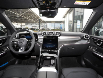 Mercedes-Benz GLC 63 AMG S E PERFORMANCE Night Panorama 360°