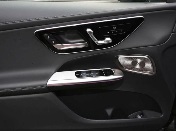 Mercedes-Benz GLC 63 AMG S E PERFORMANCE Night Panorama 360°