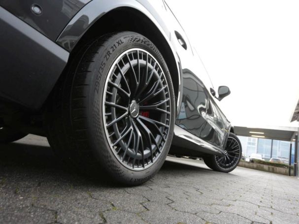 Mercedes-Benz GLC 63 AMG S E PERFORMANCE Night Panorama 360°