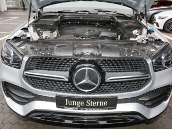 Mercedes-Benz GLE 300 d 4M AMG Night Panorama AHK Memory 7-Si