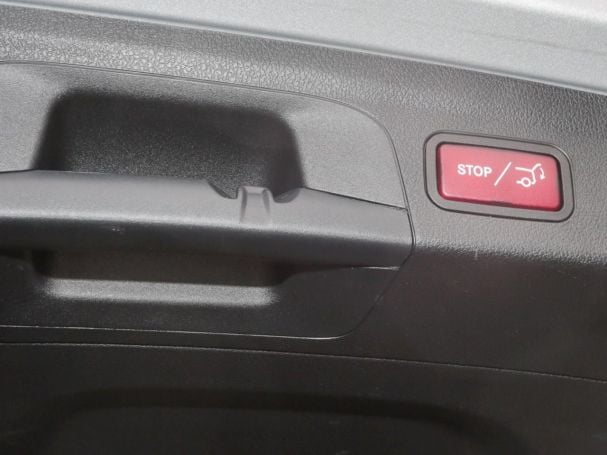 Mercedes-Benz GLE 300 d 4M AMG Night Panorama AHK Memory 7-Si