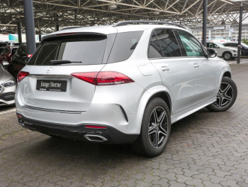 Mercedes-Benz GLE 300 d 4M AMG Night Panorama AHK Memory 7-Si