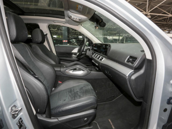 Mercedes-Benz GLE 300 d 4M AMG Night Panorama AHK Memory 7-Si