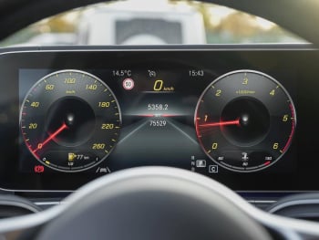 Mercedes-Benz GLE 300 d 4M MBUX Navi Totwinkel HUD 360°