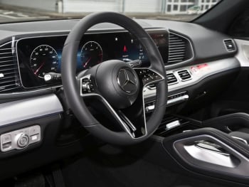 Mercedes-Benz GLE 300 d 4MATIC AMG Night Airmatic Panorama AHK