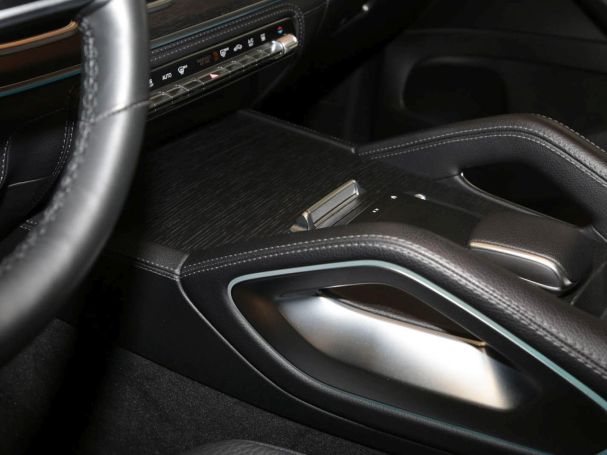 Mercedes-Benz GLE 350 de 4M AMG SHZ-Fond Panorama AHK 360° Mercedes-Benz GLE 350 de 4M AMG SHZ-Fond Panorama AHK 360°