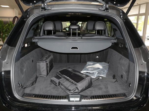 Mercedes-Benz GLE 350 de 4M AMG SHZ-Fond Panorama AHK 360° Mercedes-Benz GLE 350 de 4M AMG SHZ-Fond Panorama AHK 360°