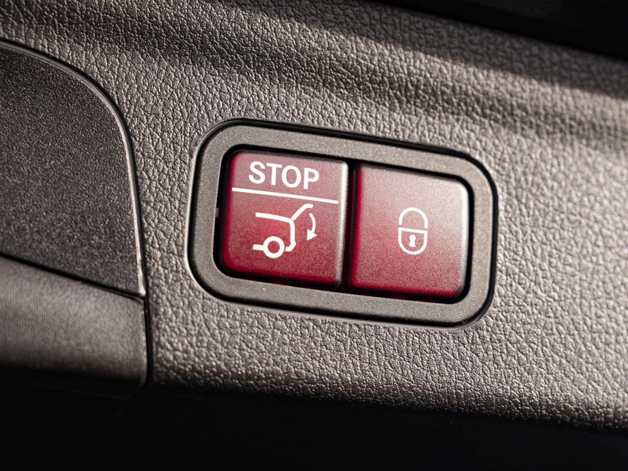 Mercedes-Benz GLE 400 d 4M AMG Panorama Standhzg AHK Distronic