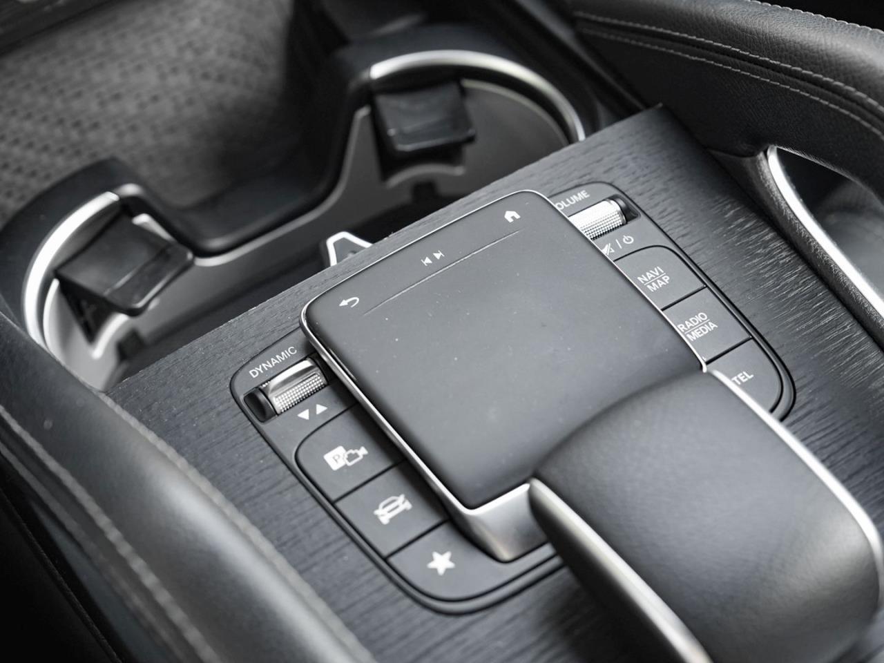 Mercedes-Benz GLE 400 d 4M AMG Panorama Standhzg AHK Distronic