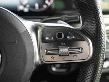 Mercedes-Benz GLE 400 d 4M AMG Panorama Standhzg AHK Distronic