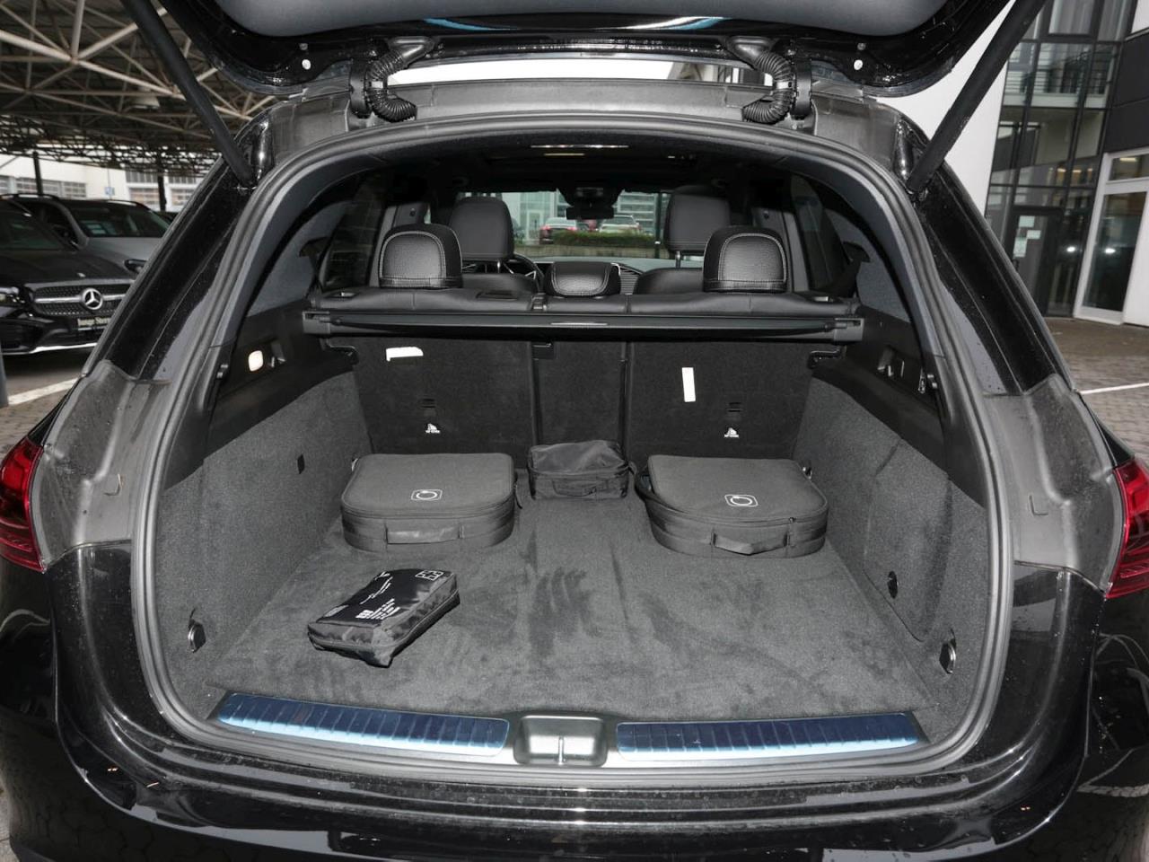 Mercedes-Benz GLE 400 e 4M AMG Night Panorama Sitzklima AHK