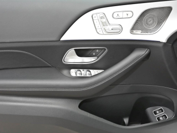 Mercedes-Benz GLE 400 e 4MATIC AMG Distronic Panorama 360° AHK