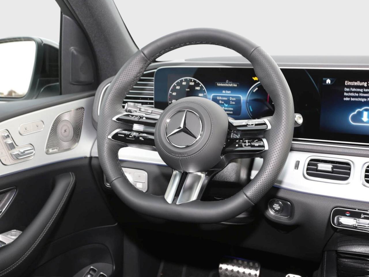 Mercedes-Benz GLE 400 e 4MATIC AMG Distronic Panorama 360° AHK