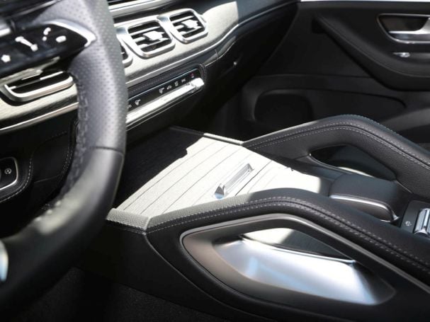 Mercedes-Benz GLE 450 4MATIC AMG Distronic Panorama SHZ-Fond